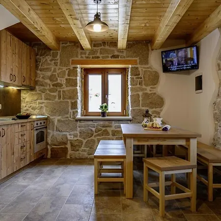 Dajana In Zajci - Haus Fuer 8-10 Personen Potpican