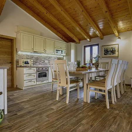 Villa Dajana In Zajci - Haus Fuer 8-10 Personen