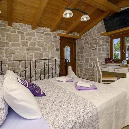 Dajana In Zajci - Haus Fuer 8-10 Personen *