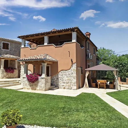 Villa Dajana In Zajci - Haus Fuer 8-10 Personen *