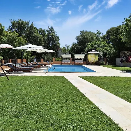 Vila Dajana In Zajci - Haus Fuer 8-10 Personen *