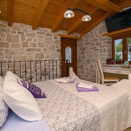 Vila Dajana In Zajci - Haus Fuer 8-10 Personen