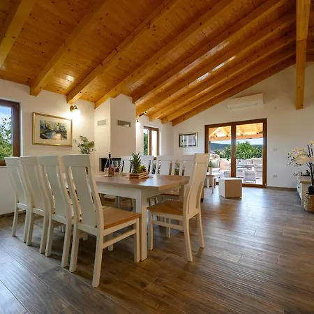 Dajana In Zajci - Haus Fuer 8-10 Personen Potpican