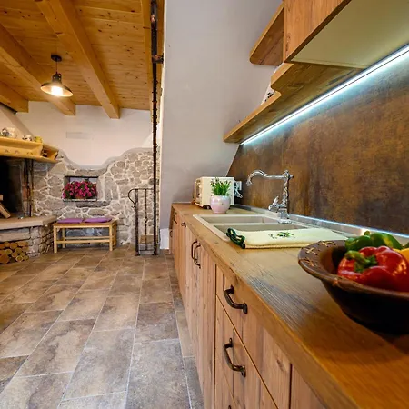 Vila Dajana In Zajci - Haus Fuer 8-10 Personen *
