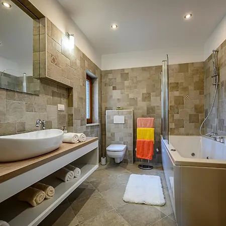 Vila Dajana In Zajci - Haus Fuer 8-10 Personen